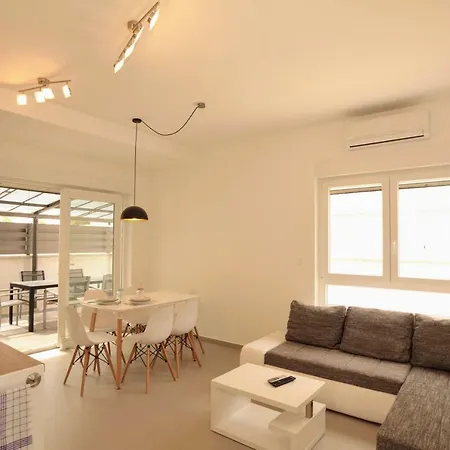 Miggelangelo Holiday home Tisno