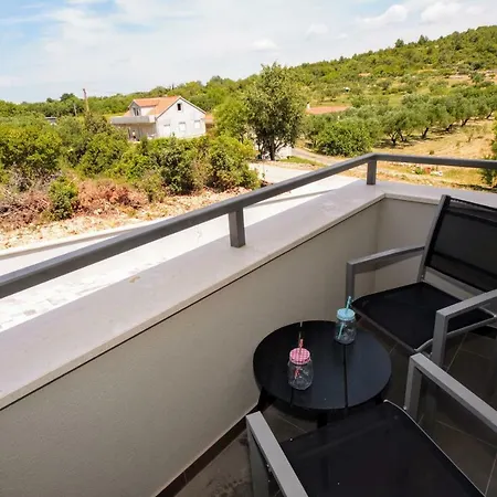 Miggelangelo Holiday home Tisno